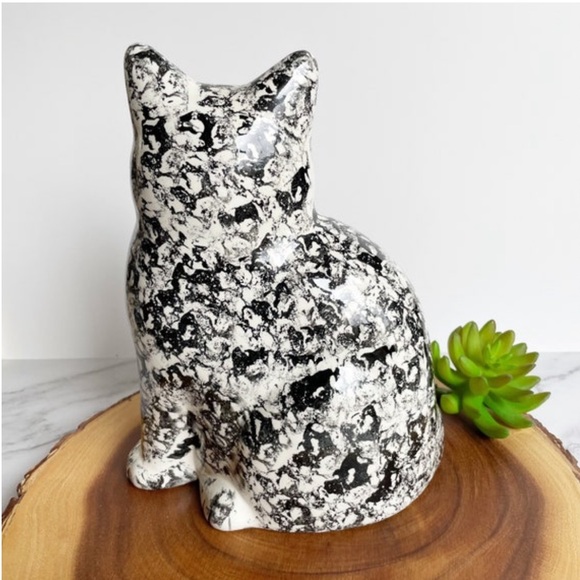 Cat White and Black Spongware Speckled Farmhouse Ceramic Cat - Picture 5 of 10
